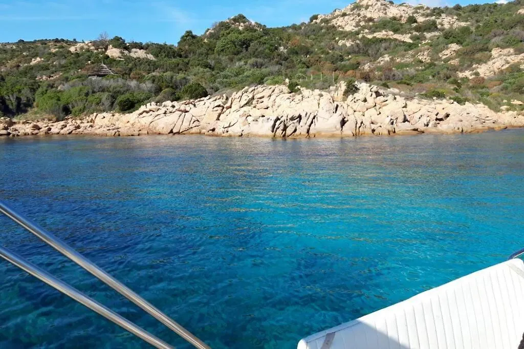 Bådhotel Sleeping On A Boat In The Bay Hotel Porto San Paolo